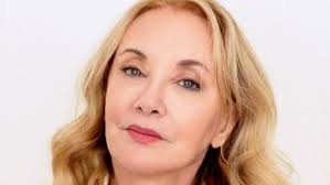 Amanda Pelletier (@mandyjpel)