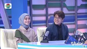 Selain itu ada juga berita tentang mantan rizky billar yang jadi sorotan lewat parasnya yang cantik. Sama Sama Ditinggal Nikah Rizky Billar Dan Lesty Kejora Didoakan Berjodoh Kumparan Com