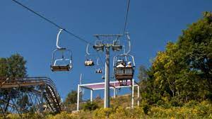 Die seilbahn verbindet den ort stresa mit dem knapp 1500. 3uzngpojfpu1om