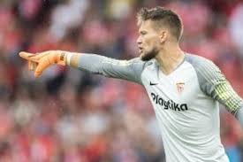 České příjmení vaculík (zdrobněle václav) nese více různých osobností: Tomas Vaclik Set To Leave Sevilla In 2021 Onefootball