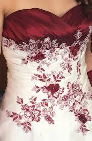 Rote brautkleider 70 charmante styles für schwerelos. Https Www Taubenweiss De Brautbasar Traumhaftes Hochzeitskleid In Ivory Und Bordeauxrot I131 Html