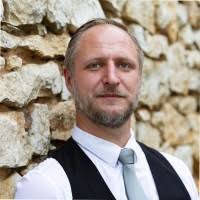 40+ "Frank Fleisch" profiles