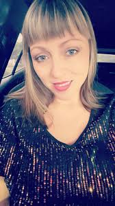 I look like everybody and nobody at same time 😏