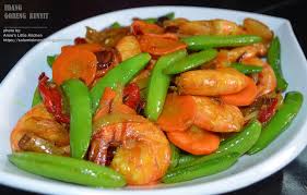 Taruh didalam wadah, kemudian tambahkan 1 sdt garam, 1 sdm kecap manis, 1 sdm air jeruk lemon, aduk rata. Resepi Udang Goreng Kunyit Ala Thai