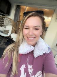 Sparkly Beanies and Store Hours in Kearney