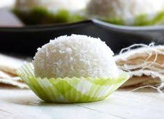 La Recette De Ladoo Coco Lime Boules A La Noix De Coco Et A La Lime Est Delicieuse Ce Dessert Indien Est Facile Et Rapide Recipes I Need To Make Desse