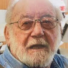 Lee Lemoine's Instagram, Twitter & Facebook