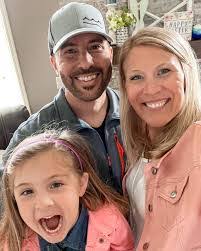 Alyssa Peterson's Instagram, Twitter & Facebook