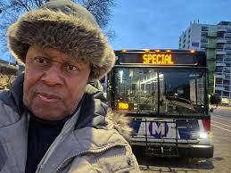Tonight city of St. Louis finally puts out a warming bus for the homeless  at 14th and Chestnut. It is something I've been asking Mayor Tishaura Jones  to do for more than