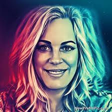 Ellen Miles's Instagram, Twitter & Facebook