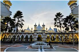 Jamek mosque, officially sultan abdul samad jamek mosque (malay: Masjid Jamek Sultan Abdul Samad Kl Supermeng Malaya