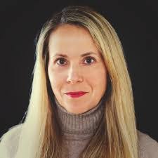 Lisa Christen's Instagram, Twitter & Facebook