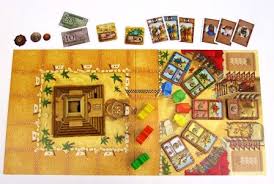 Spielerfinder steffen bogen aus konstanz freut sich über die auszeichnung spiel des jahres 2014 für sein spiel camel up. Camel Up Spielkritik Rezension Spiel Des Jahres 2014 Brettspielblog Ch