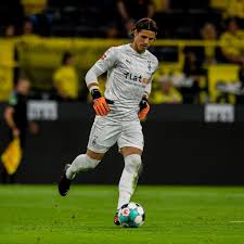 Latest on borussia monchengladbach goalkeeper yann sommer including news, stats, videos, highlights and more on espn Yann Sommer Wearing The Home Borussia Monchengladbach Facebook