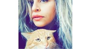 Jordanian woman turns her house into a shelter for injured cats and dogs