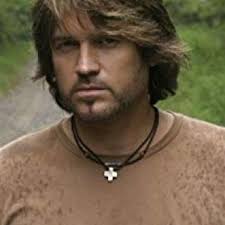 He has released 16 studio albums and 53 singles since 1992, and is known for his hit single achy breaky heart. Billy Ray Cyrus Clothes Outfits Brands Style And Looks Spotern