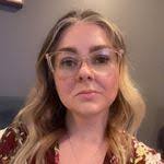 Kimberly Bomer's Instagram, Twitter & Facebook