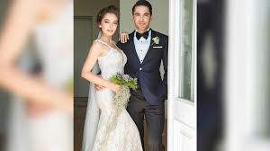 Özgür masur farkını yine konuşturmuş tabi Beren Saat Burak Ozcivit And Can Yaman Check Turkey S Top Actors Weddings Al Bawaba