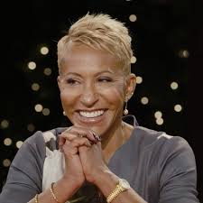 We Ll Be Live Tomorrow On The Redtabletalk Facebook Page At 5pm Pst Answering Your Questions On Di Jada Pinkett Smith This Or That Questions Burning Questions