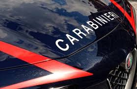 I banditi non sono riusciti a portar via un bottino stimato in due o tremila euro, ma a quanto si apprende da fonti interne hanno sottratto le pistole ai vigilanti. Assalto A Portavalori Tra Foggia E Candela Banditi Fuggono A Mani Vuote Auto Incendiata Per Bloccare La Strada
