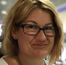 Media-friendly experts at your fingertips || EAST VILLAGE.