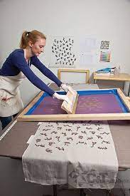 Printing Fabric Diy Screen Printing Screen Printing Printing On Fabric