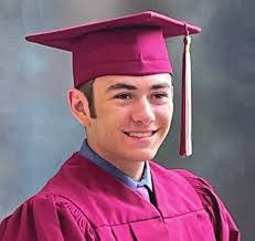 Shelley Helm's Instagram, Twitter & Facebook