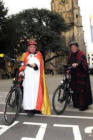 Cirencester vicar and verger take part in Ride and Stride event