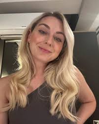 😍South Africa treatin me so nice 🩷 we're playing in Cape Town tonight,  Johannesburg tomorrow. 🩷 let's gooooo!!!!