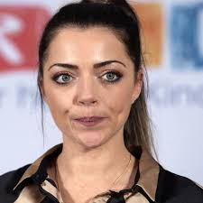 Sur.ly for drupal sur.ly extension for both major drupal version is free of charge. Gzsz Star Anne Menden Zwangspause Sie Hat Sich Verletzt Bunte De