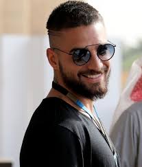 Maluma presents papi juancho live | michelob ultra pure golden hour sessions. Maluma Sorprende Presentando A Una Curiosa Amiga De Cuarentena Big Bang Los40