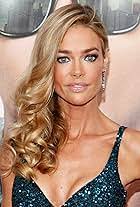 Denise Richards: It's Complicated (TV Series 2008–2009)