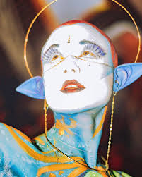 Kat Alexander Juggling