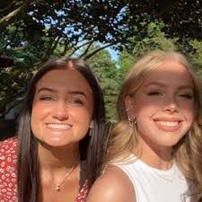 Amy Vandeusen's Instagram, Twitter & Facebook