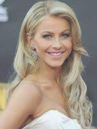 A Loose Hairstyle With Soft Waves Brushed Over From A Subtle Side Parting And Tu Down Curly Hairstyles Wedding Guest Hairstyles Formal Hairstyles For Long Hair