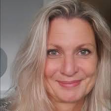 Getir is now in the Netherlands after Turkey and England! Hello Amsterdam!  🇳🇱💜🛵