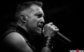 SARAH STRIDE presenta REMIXES EP