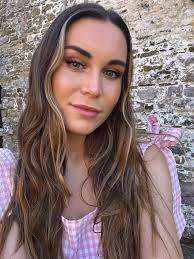 Hattie Grace Model added a new photo.