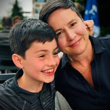 More heartbreaking news, please keep the family of Byron Hatfield in your  prayers. He passed away suddenly last night. Byron was a year behind our  class but a friend to so many