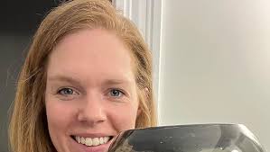 Amazon.com: Honeywell Mini Cool Mist humidifier, Easy to Fill and Clean,  humidifier for small Bedroom, Kids Rooms, or office. Ultra Quiet Operation  and Auto Shut-Off