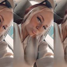 Where to find restaurants with bottomless mimosas and good food?