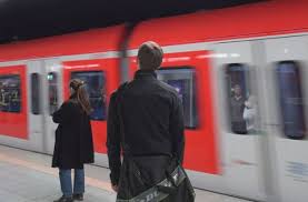 Coronakrise In Stuttgart So Fahren Die Busse Und Bahnen Im Sonderfahrplan Stuttgart Stuttgarter Zeitung