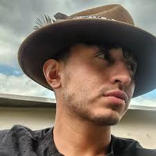 PACARI NUEVO SPONSOR DEL BARÇA! 🇪🇨 El chocolate ecuatoriano Pacari se  uniría como nuevo patrocinador del FC Barcelona, según uno de sus  fundadores. Un orgullo nacional que ahora estará presente en uno