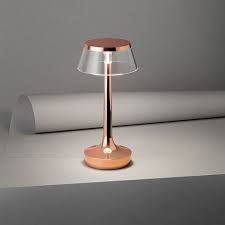 bon jour unplugged lamp table flos lampe led lampe de bureau led lampes de table sans fil