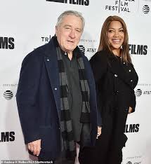 De niro was married to diahnne abbott, from 1976 to 1988. Robert De Niro S Estranged Wife Grace Hightower Wants Half His 500m Fortune Despite 6 5m Prenup Daily Mail Online