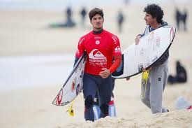 Gabriel medina pinto ferreira (born 22 december 1993) is a brazilian professional surfer, also the 2014 and 2018 wsl world champion.medina joined the world's elite of the world surf league tour in 2011, and in his rookie year he finished within the top 12 of the asp (now wsl) world tour at the age of 17. Breaking Gabriel Medina Is Seeking A New Surf Coach Stab Mag