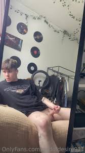 Eros (godofdesire911) solo - BoyFriendTV.com