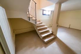 Bedding the uncovered brick on that back wall helps herald parts such because the flowered wallpaper anddecorative pillowsin. Kellertreppe Arten Anforderungen Gelander Und Mehr