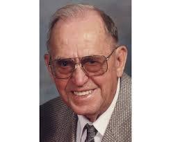 Annette Helm's Instagram, Twitter & Facebook