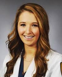 Happy PA Week! We have an incredible team of 12 Physician Assistants who  are critical to patient care both in clinic and surgery! 📷1: Jessica  Ferguson, PA-C, works with Dr. Scott Dunitz